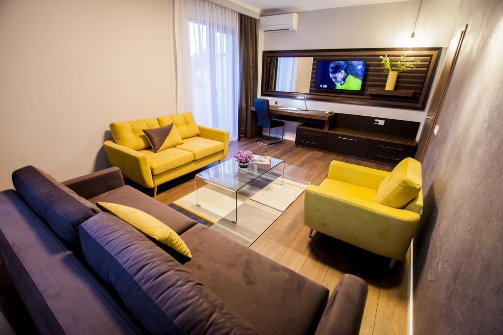Cluj Business Class Exteriör bild